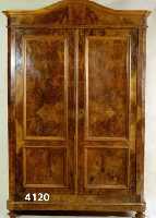 Kleiderschrank, deutsch, um 1900, Korpus Weichholz, auf Rahmen gearbeitet, Wurzelnuß- furnier gespiegelt, schÖnes durchgehendes Bild , reicher 3- ...