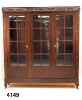 BÜcher- bzw. Sammlerschrank, deutsch, um 1910/ 15, Korpus Weichholz, Buche und Eiche massiv , Eichefurnier, umlaufende Schnitzerei aus dem ...