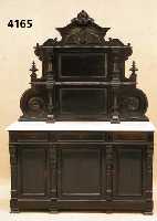 Aufsatzschrank, deutsch, um 1870, Korpus Weichholz, Eiche, Arbeitsteile Eiche, Nußbaum massiv, Nußfaumfurnier, geschwÄrzt, 3-fache vertikale ...