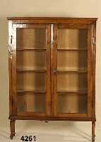 Vitrine, im Biedermeierstil, z.T. aus altem Holz, Eiche massiv, z.T. schÖne Maserung, GlaseinlegebÖden, als Sammlervitrine geeignet, nicht frei ...