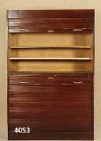 Rollschrank, deutsch, um 1910, 2-teilig, Korpus Weichholz/Hartholz, Front und Rahmen Eiche massiv, original BeschlÄge, einfache Inneneinteilung, ...
