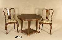 Tisch mit 2 StÜhlen, Tisch, deutsch, um 1905, Jugendstil, Korpus Weichholz, Eichfurnier, 4 SÄulen vielfach gerillt und gerieft, Drech- ...