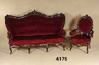 Salongruppe, sÜddeutsch, um 1835/40, Gestell Nußbaum massiv, bestehend aus Sofa und 2 Arm- lehnstÜhle, Sofa in sich 3-fach geschwungen, Gestell ...