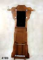 Flurgaderobe, deutsch, um 1910, Eiche, Handschuhfach, facettierter Spiegeleinsatz, original BeschlÄge, wohnfertig, ca. 190 cm