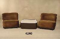 2 Schalensessel und Tisch, deutsches Design Cor, um 1960/62, in der Literatur vielfach belegt, Holz in die Form gebogen, braun bzw. weiß gelackt, ...