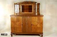 Aufsatzbuffet, deutsch, um 1925/28, ArtDeco, Korpus Hartholz, Weichholz, hervorragende Verarbeitung, TÜren kaukasisch Nußbaum, z.T. geometrisch ...