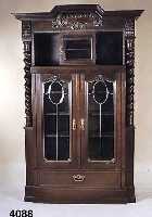 Vielzweckschrank, deutsch, um 1905/10, Korpus Weichholz, Buche und Eiche massiv, Mittelteil leicht nach vorne versetzt, in sich 5-fach gegliedert, ...
