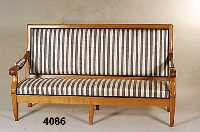 Biedermeier Bank, deutsch, um 1840/50, Kirschbaum massiv, poliert, neu gepolstert und bezogen, minimale Gebrauchsspuren, ca. 102 x175x64 cm, Sh. ...