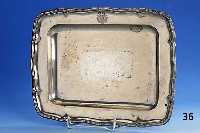 Tablett, deutsch um 1900, 800er Silber, Metzger, mit grav. Adelswappen, 4-fach gebÄndert mit Kreuzbandverzierung, Barockstil, Maße ca. 34 x 27 ...