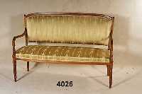Sitzbank, sÜddeutsch, um 1900/10, ausgesuch- tes Zierbelholz, klassizistisch, RÜcken in sich geschwungen, elegante Spannung, Bezug und Polster ...