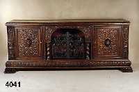 Buffet, Belgien/Niederlande, um 1890/1910, Renaissancestil, Eiche massiv, Eichefurnier, wuchtige Durchformung, Inlets und Lisenen ge- schnitzt, ...