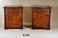Buffetdoppelschrank, wohl Kopenhagen, um 1900/ 10, wohl fÜr Hotel und Restaurant, auf Rahmen gearbeitet, z.T. Eiche massiv, Eiche- furnier, Front ...