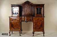 Aufsatzdoppelschrank, England/Niederlande, um 1900/10, spÄtviktorianischer Stil, Korpus Weichholz und Eiche massiv, Wurzelnußfurnier, vielfach ...