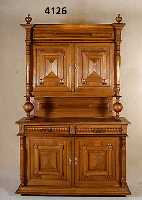 Vielzweckschrank, Belgien, um 1890/1900, Korpus Weichholz/Hartholz, Front gedrechselte SÄulen, balusterfÖrmig, aufgesetzte Schnitzer- eien aus ...