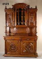 Vielzweckschrank, Belgien, um 1890, Korpus Weichholz, Eiche massiv, z.T. auf Rahmen ge- arbeitet, Front mit klassizistischen SÄulen, z.T. ...