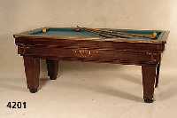 Billiardtisch, Wien/Prag, um 1900/05, im Wiener Sezessionsstil, starker Einfluß von Moser und Hoffmann, Zarge 3-fach getreppt, Zierteil mit ...
