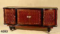 ArtDeco-Sideboard, Frankreich, um 1940, Palisander, in schÖnem Bild furnier, z.T. im- bonisiert, feine Perlmutt- und Edelholzein- Legearbeiten, ...