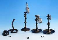 TaschenuhrstÄnder in der Art des Jugendstils, Frauenakt, Bronze, mit anhÄngender Sprung- deckeltaschenuhr, Silber, H ca. 20 cm