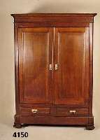 Kleiderschrank, Elsaß, um 1880/90, Eiche massiv, auf Rahmen gearbeitet, Leisten z.T. doppelt getreppt, Inlets Eiche massiv gespie- gelt, ...