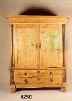 Vielzweckschrank, Niederlande, um 1820/30, Korpus Weichholz/Hartholz, Front auf Rahmen gearbeitet, Zierbelkiefer bzw. Kiefer massiv, Seiten Eiche ...