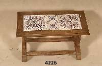 Blumenschrank, deutsch, Gestell Eiche, massiv, z.T. aus altem Holz, eingelegte Fayenceplatten, Holland um 1740/50, braun- lilafarbene Bemalung, ...