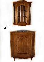 Eckschrank und HÄngeeckschrank, Barockstil- mÖbel, Nußbaum massiv, Nußbaum Furnier, filigrane Schnitzerei, kleine Glasscheibe gebrochen, ...