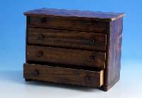 SchmuckkommÖdchen, deutsch um 1830/40, SpÄtbiedermeier, Nußbaum massiv bzw. furniert, 4 Schubladen, l. schwundrissig, Orig.-KnÖpfe z.T. ...