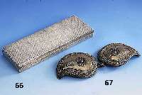 Großes Zigarettenetui, 925er Silber, Innen- austattung aus Holz mit 3 Unterteilungen, OberflÄche geborkt, Klappscharnier, ca. 27 x 9.5 cm
