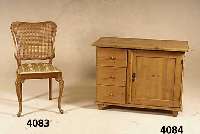 Brotschrank, deutsch/Pfalz, um 1860/70, Weichholz, Schlagleiste ersetzt, z.T. auf Rahmen gearbeitet, typisch westriches MÖbel, Maße ca. 75x99x54 ...