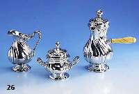 3-teiliges Mokkaservice, deutsch Gebr. KÜhn, SchwÄbisch GmÜnd 30er Jahre, 800er Silber, Barockstil, best. aus: Zuckerdose, Sahne- gießer und ...