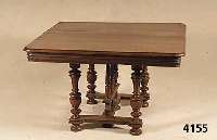 Ausziehtisch, SÜdfrankreich, um 1890, Korpus Weichholz, Eiche massiv, Platte Eichefurnier, z.T. gegenlÄufig, Balusterbeine gedrechselt, ...