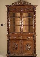 Aufsatzschrank, Belgien, um 1890/1900, Korpus Eiche massiv, Eichefurnier, Front mit gudronierten freistehenden SÄulen als Seiten- abschluß, ...