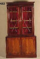Vielzweckschrank, England, im typischen Sheratonstil, Korpus Hartholz/Weichholz, Pyramidenmahagonifurnier, Zahnfries, rhomboid, quadratisch und ...