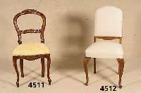 4 StÜhle, deutsch, um 1920, Eiche massiv, sparsam gedrechselte Vorderbeine, mÄnnlich strenge Ausarbeitung, Polsterung und Bezug spÄter, ca. ...