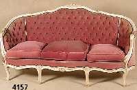 3-sitzer Sofa, nach italienischem Vorbild, Rokokostil, Gestell Buche massiv, altweißer Schleiflack, RÜcken geheftet und genoppt, Schnitzerei aus ...
