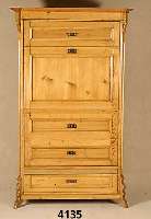 Kleiderschrank, mitteldeutsch um 1840/50, optisch SekretÄrfront, Kiefer massiv, Front auf Rahmen gearbeitet, reiche Zierleistenfassung, Fuß mit ...
