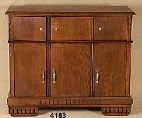 Kredenz bzw Besteckschrank, Frankreich, um 1925/30, Art-Deko, Korpus Weichholz-Eiche massiv - Eichefurnier, Oberteil mit 6 Schubladen, ...