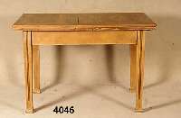 Ausziehtisch, deutsch 1900/10, Jugendstil, Zarge und Beine Buche massiv, Tischplatte und Ausziehteile Kiefer und Zirbelkiefer von ausgesuchter ...