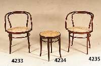 6 ArmlehnstÜhle, Thonet, sogenannte Kaffehaus Stuhlsessel, Bugholz (Buchenholz), unter Hitze verformt, Mahagoni gebeizt, original Hohrgeflecht, ...