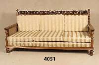Sofa, deutsch, um 1935, Gestell Eiche massiv , z.T. im flÄmischen Barockstil, Abschluß- leiste mit Rocaillen, symetrische Anordnung, ...