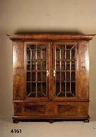 Flach-Barockschrank, Schweiz um 1780, Umbau der TÜren im 19 Jh, Korpus Weichholz, FÜß- Seitenteile und RÜcken im ursprÜnglichen Zustand ...