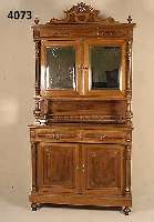 AufsatzmÖbel, deutsch, um 1900/05, Korpus Weichholz, Nußbaum- bzw. Wurzelnußfurnier, hervorragende Verarbeitung, auf Rahmen gear- beitet, ...