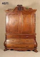 Aufsatzschrank, Niederlande, im Stil von 1770, Korpus Weichholz, Kirschbaum- bzw. Maha- gonifurnier, Kirschbaum auf Mahagoni gebeizt, aufgesetzte ...