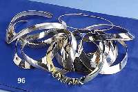 Reiches Konvolut Silber-Halsreife, total ca. 1130 g, z. T. vergoldet, versch. Modelle, reichhaltig, hoher Wiederverkaufswert