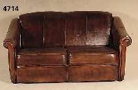 Ledersofa, wohl deutsch, um Stil von 1930, schlichte klare Form, zeitlos elegant, ca. 85x158x73 cm