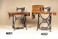 NÄhmaschine, deutsch/Dresden, um 1910, Jugendstil, Gestell Eisenguss, geschwungen, Nussbaum massiv, Nußbaumfurnier, mit Intar- sienarbeit, voll ...