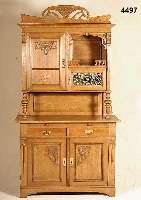 Aufsatzbuffet, deutsch, um 1890/1900, Jugendstil, Korpus Weichholz, Eichefurnier, z.T. gespiegelt, ausziehbare Arbeitsplatte, leichte ...