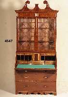 AufsatzsekretÄr, England, um 1820, George III, Mahagoni massiv, Mahagonifurnier, schrÄg gestellte Schreibplatte vor SekretÄreinteilung , mit ...