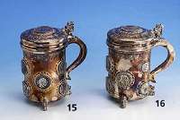 Bierseidel mit MÜnzeinlagen, 835er Silber, total ca. 950 g, versch. MÜnzen/Medaillen als Einlagen im Deckel und in Wandung, reich punziert, ...