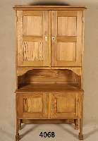 JugendstilaufsatzmÖbel, deutsch, um 1902/05, NÄhe zu Darmstadt, Front auf Rahmen gearbeitet getreppte Leisten, Zierbelkiefer/Kiefer in ...